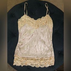 Velvet camisole with hints of translucent sequins